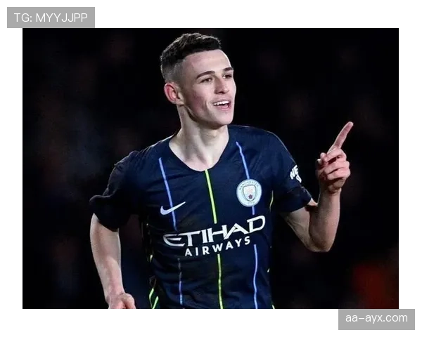 福登训练场表现抢眼，新赛季状态火热势头强劲