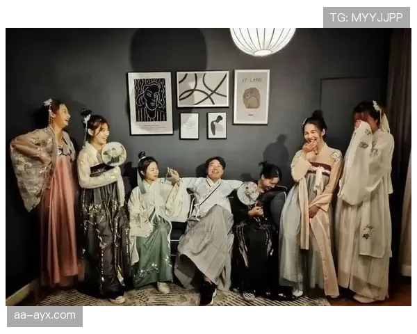 登贝莱随手一发衣橱照，我这辈子是不是开错了人生剧本